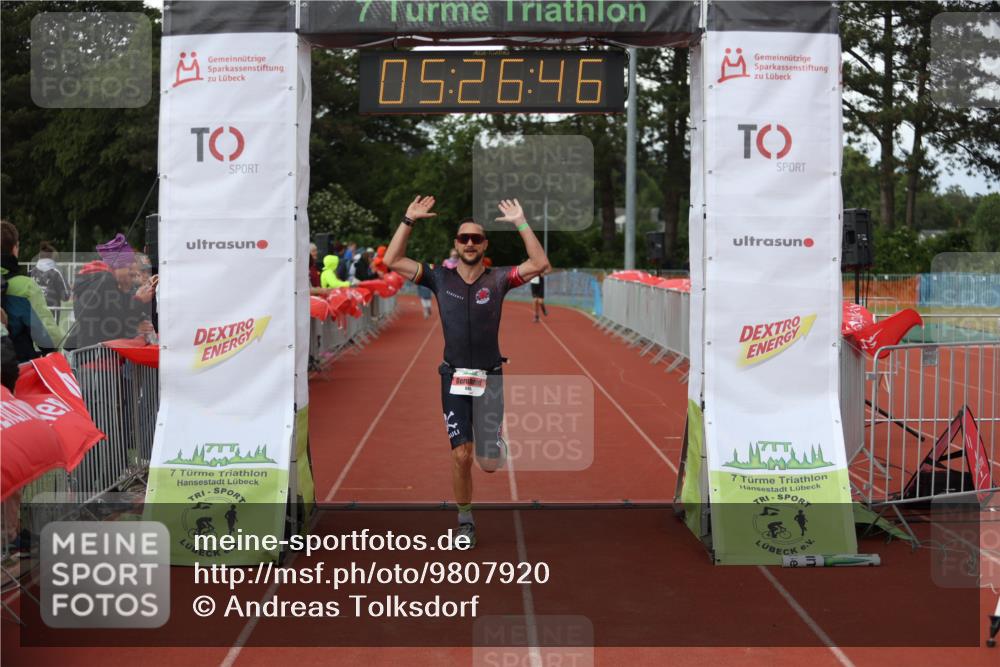 14.06.2026 - 7 Türme Triathlon Andreas Tolksdorf http://msf.ph/oto/9807920 14.06.2026 16:26:45 Ziel 695, 1254 meine-sportfotos.de