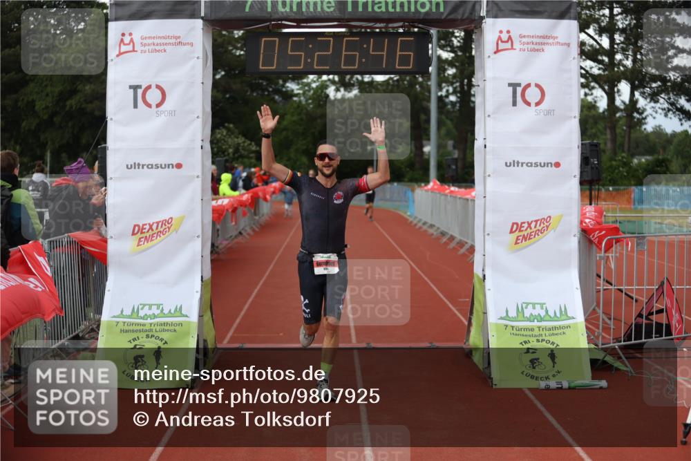14.06.2026 - 7 Türme Triathlon Andreas Tolksdorf http://msf.ph/oto/9807925 14.06.2026 16:26:45 Ziel 695, 1254 meine-sportfotos.de