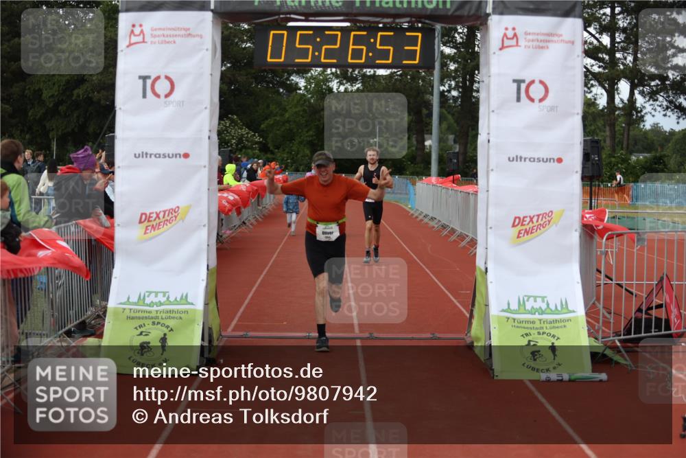 14.06.2026 - 7 Türme Triathlon Andreas Tolksdorf http://msf.ph/oto/9807942 14.06.2026 16:26:52 Ziel 695, 1022, 1254, 1396 meine-sportfotos.de