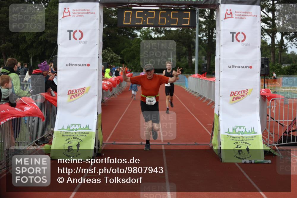 14.06.2026 - 7 Türme Triathlon Andreas Tolksdorf http://msf.ph/oto/9807943 14.06.2026 16:26:52 Ziel 695, 1022, 1254, 1396 meine-sportfotos.de