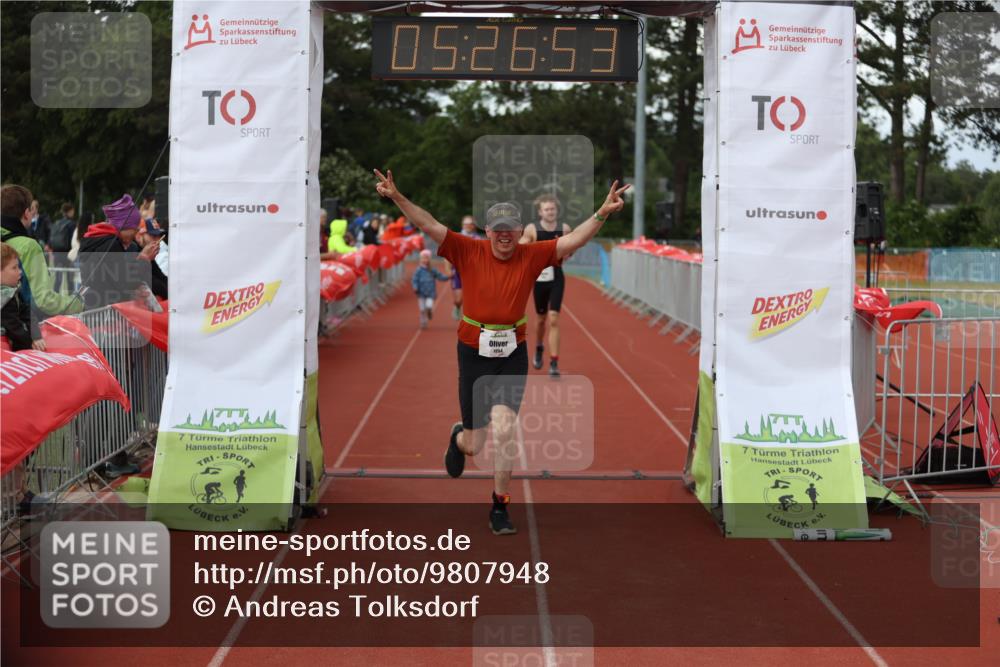 14.06.2026 - 7 Türme Triathlon Andreas Tolksdorf http://msf.ph/oto/9807948 14.06.2026 16:26:52 Ziel 695, 1022, 1254, 1396 meine-sportfotos.de