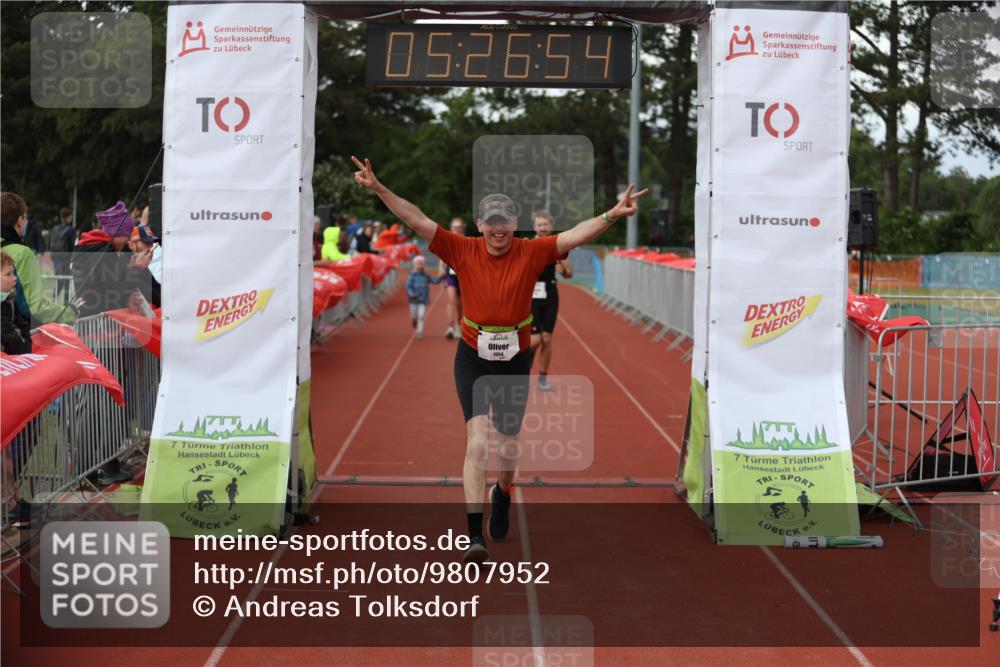 14.06.2026 - 7 Türme Triathlon Andreas Tolksdorf http://msf.ph/oto/9807952 14.06.2026 16:26:52 Ziel 695, 1022, 1254, 1396 meine-sportfotos.de