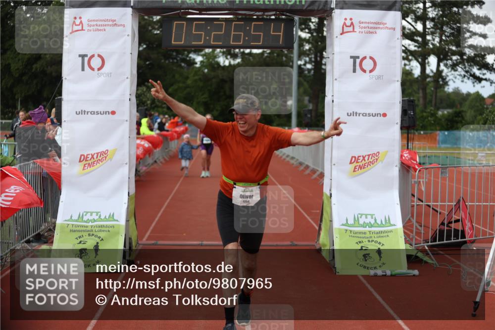 14.06.2026 - 7 Türme Triathlon Andreas Tolksdorf http://msf.ph/oto/9807965 14.06.2026 16:26:53 Ziel 695, 1022, 1254, 1396 meine-sportfotos.de