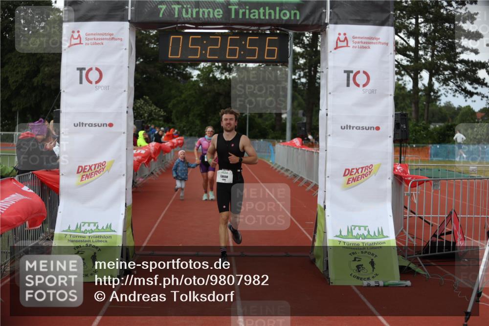 14.06.2026 - 7 Türme Triathlon Andreas Tolksdorf http://msf.ph/oto/9807982 14.06.2026 16:26:55 Ziel 1022, 1254, 1396 meine-sportfotos.de