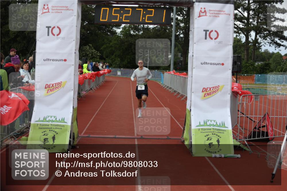 14.06.2026 - 7 Türme Triathlon Andreas Tolksdorf http://msf.ph/oto/9808033 14.06.2026 16:27:20 Ziel 1225 meine-sportfotos.de