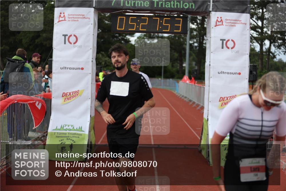 14.06.2026 - 7 Türme Triathlon Andreas Tolksdorf http://msf.ph/oto/9808070 14.06.2026 16:27:52 Ziel 670, 739, 1250 meine-sportfotos.de