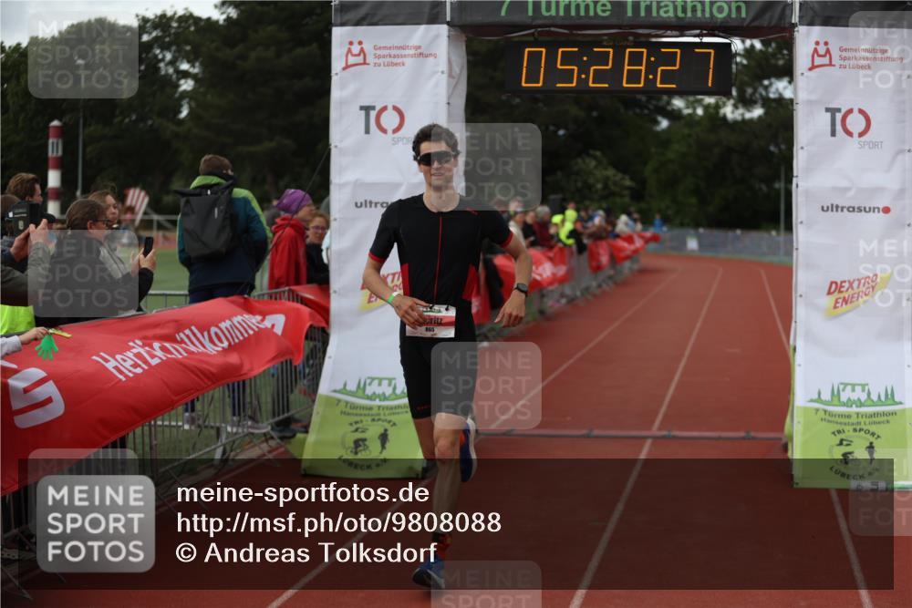 14.06.2026 - 7 Türme Triathlon Andreas Tolksdorf http://msf.ph/oto/9808088 14.06.2026 16:28:26 Ziel 865 meine-sportfotos.de