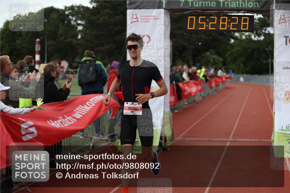 14.06.2026 - 7 Türme Triathlon Andreas Tolksdorf http://msf.ph/oto/9808092 14.06.2026 16:28:26 Ziel 865 meine-sportfotos.de