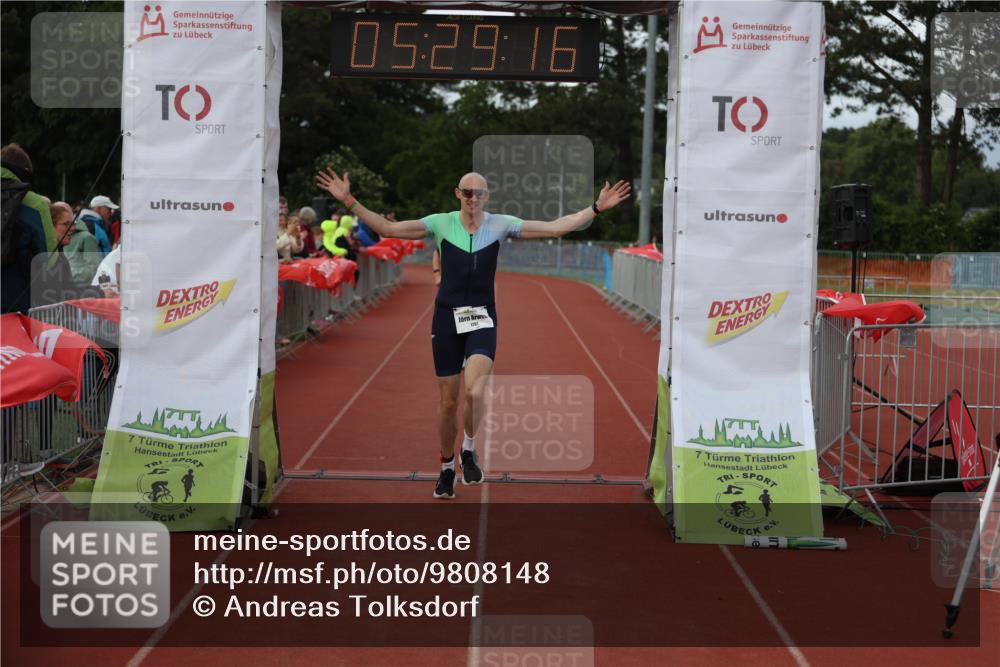 14.06.2026 - 7 Türme Triathlon Andreas Tolksdorf http://msf.ph/oto/9808148 14.06.2026 16:29:15 Ziel 1155, 1281, 1458 meine-sportfotos.de