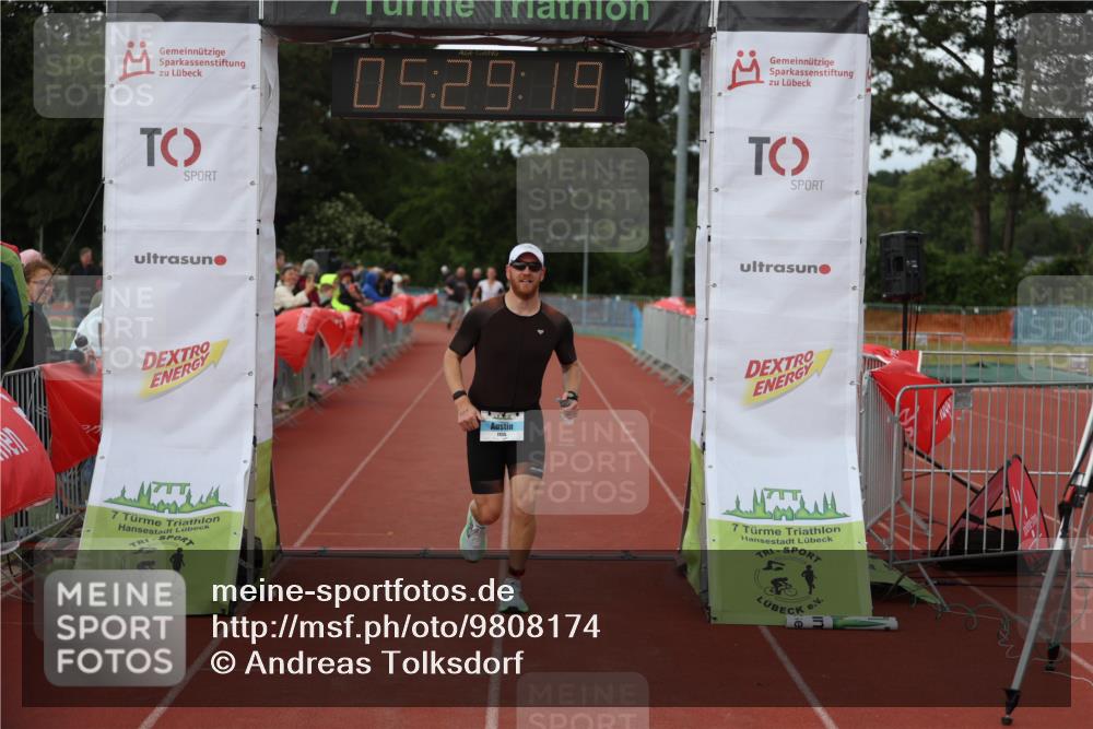 14.06.2026 - 7 Türme Triathlon Andreas Tolksdorf http://msf.ph/oto/9808174 14.06.2026 16:29:18 Ziel 1155, 1281 meine-sportfotos.de