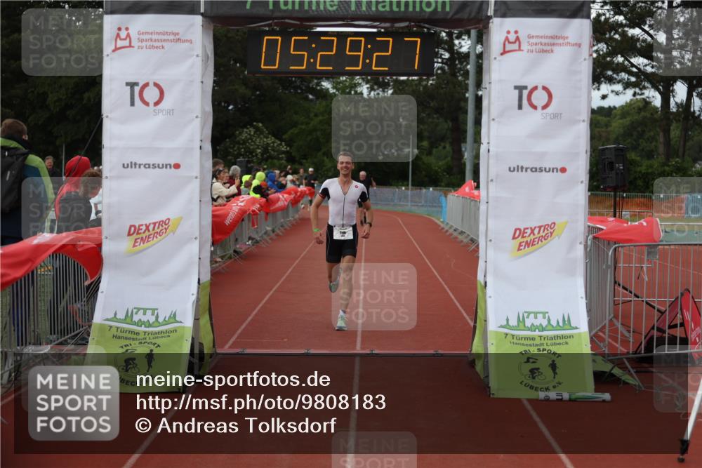 14.06.2026 - 7 Türme Triathlon Andreas Tolksdorf http://msf.ph/oto/9808183 14.06.2026 16:29:26 Ziel 1155, 1419 meine-sportfotos.de