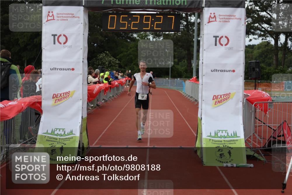 14.06.2026 - 7 Türme Triathlon Andreas Tolksdorf http://msf.ph/oto/9808188 14.06.2026 16:29:26 Ziel 1155, 1419 meine-sportfotos.de