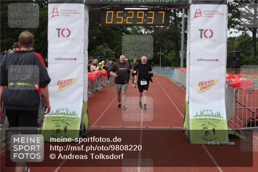 14.06.2026 - 7 Türme Triathlon Andreas Tolksdorf http://msf.ph/oto/9808220 14.06.2026 16:29:36 Ziel 714, 1195, 1233 meine-sportfotos.de