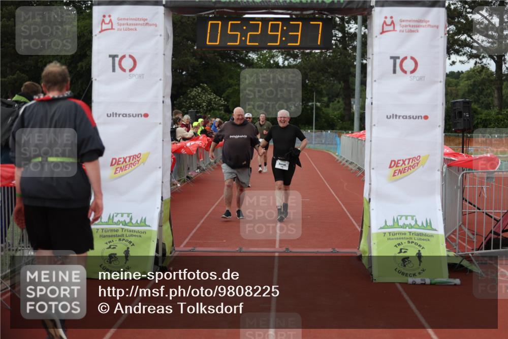 14.06.2026 - 7 Türme Triathlon Andreas Tolksdorf http://msf.ph/oto/9808225 14.06.2026 16:29:37 Ziel 714, 1195, 1233 meine-sportfotos.de