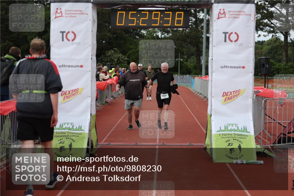 14.06.2026 - 7 Türme Triathlon Andreas Tolksdorf http://msf.ph/oto/9808230 14.06.2026 16:29:37 Ziel 714, 1195, 1233 meine-sportfotos.de