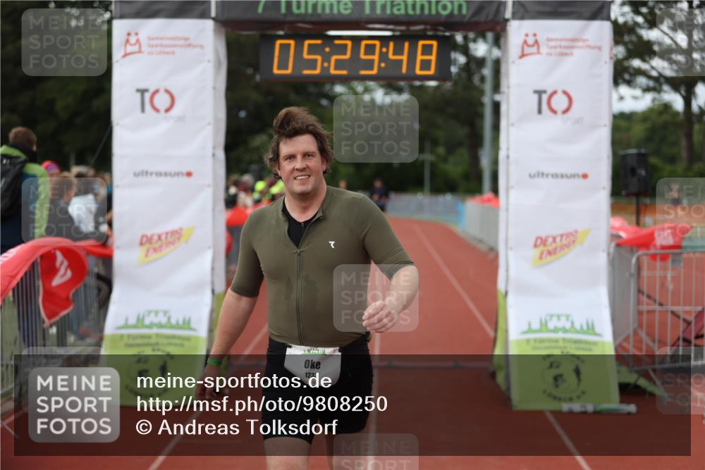 14.06.2026 - 7 Türme Triathlon Andreas Tolksdorf http://msf.ph/oto/9808250 14.06.2026 16:29:47 Ziel 714, 1195, 1233 meine-sportfotos.de