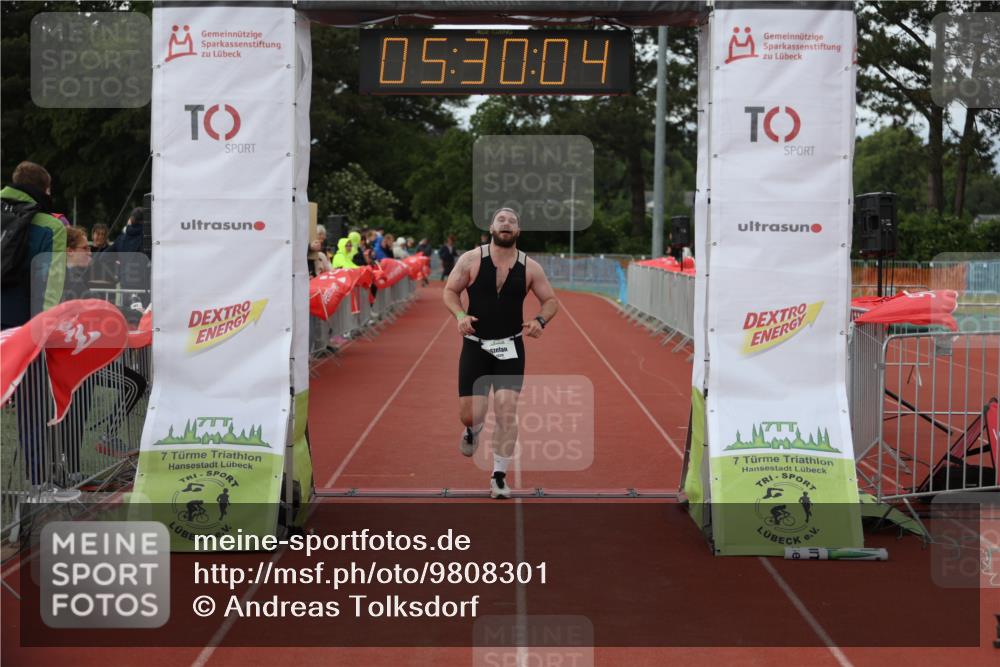 14.06.2026 - 7 Türme Triathlon Andreas Tolksdorf http://msf.ph/oto/9808301 14.06.2026 16:30:03 Ziel 698, 1329, 1485 meine-sportfotos.de