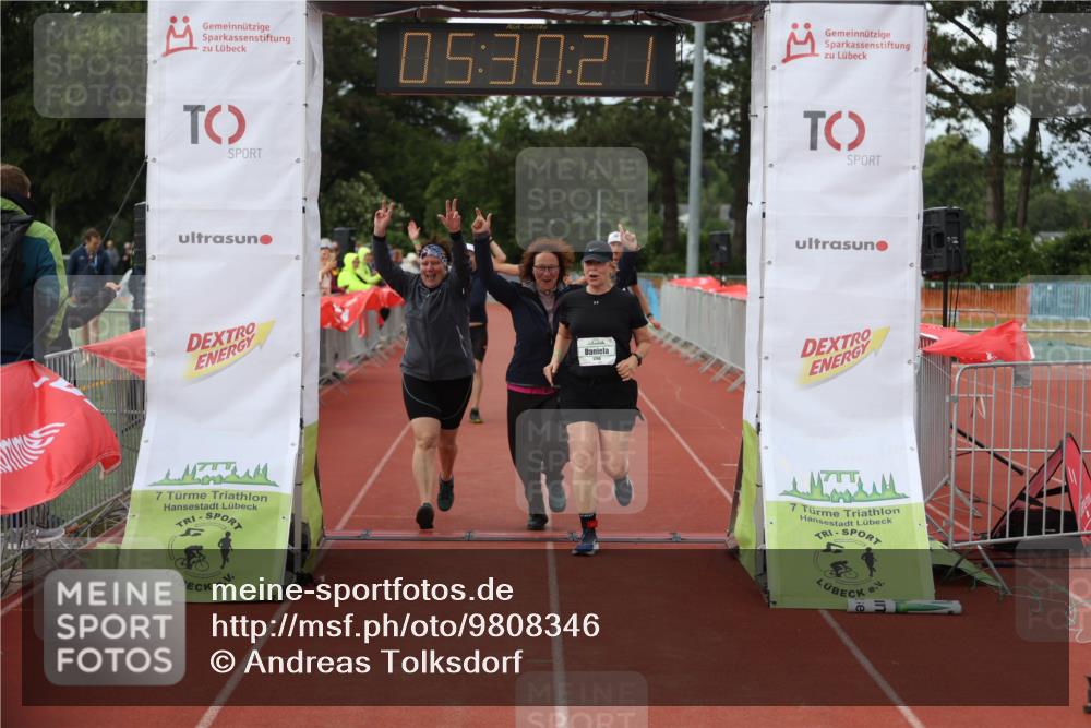 14.06.2026 - 7 Türme Triathlon Andreas Tolksdorf http://msf.ph/oto/9808346 14.06.2026 16:30:20 Ziel 880, 1796 meine-sportfotos.de