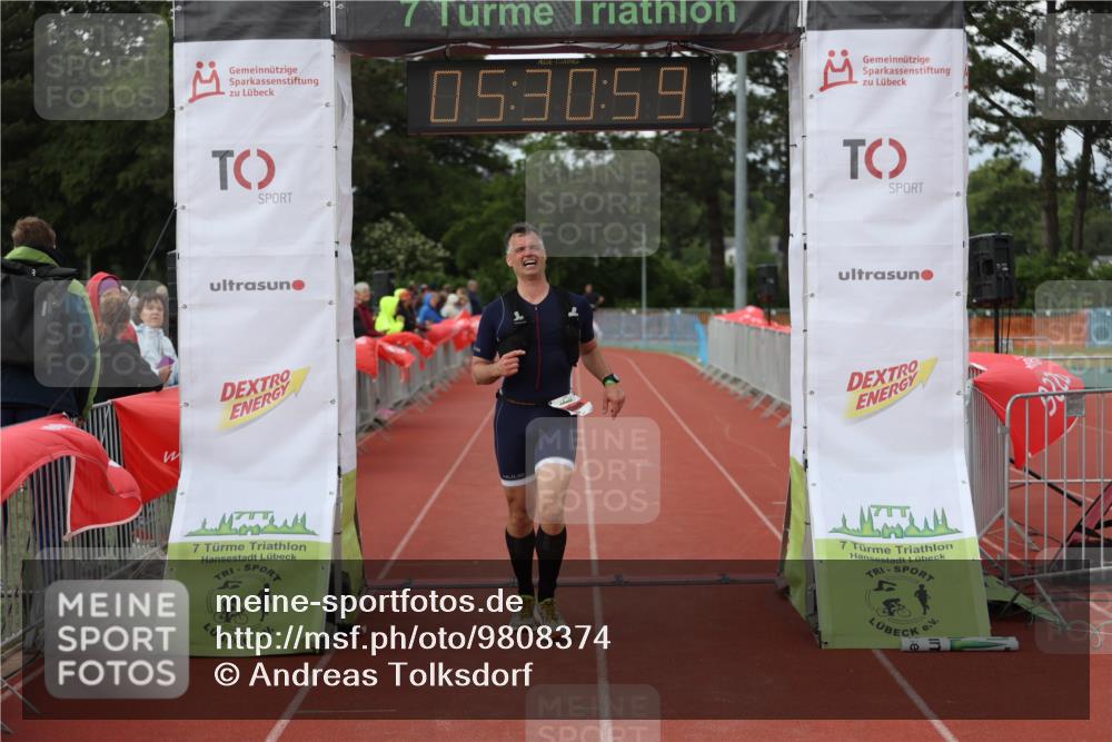 14.06.2026 - 7 Türme Triathlon Andreas Tolksdorf http://msf.ph/oto/9808374 14.06.2026 16:30:58 Ziel 857 meine-sportfotos.de