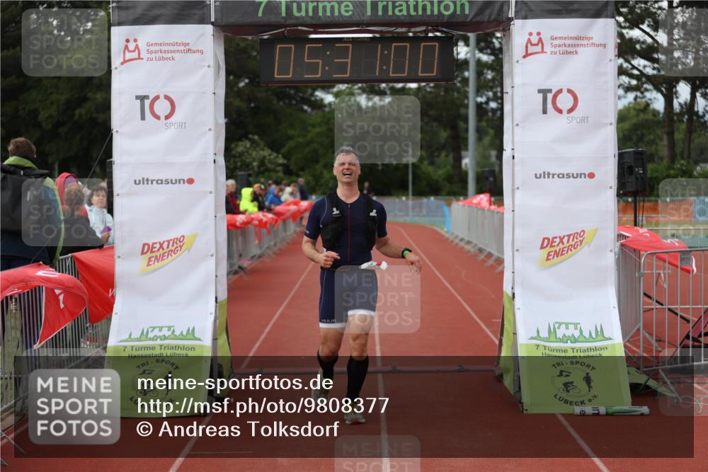 14.06.2026 - 7 Türme Triathlon Andreas Tolksdorf http://msf.ph/oto/9808377 14.06.2026 16:30:58 Ziel 857 meine-sportfotos.de