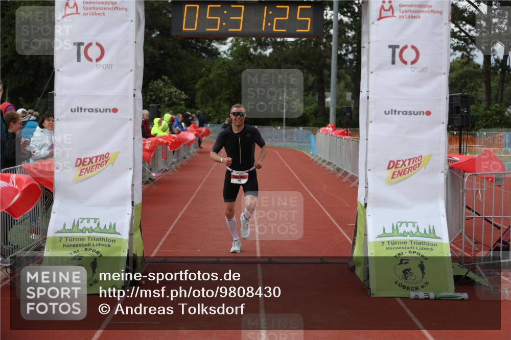14.06.2026 - 7 Türme Triathlon Andreas Tolksdorf http://msf.ph/oto/9808430 14.06.2026 16:31:24 Ziel 856 meine-sportfotos.de