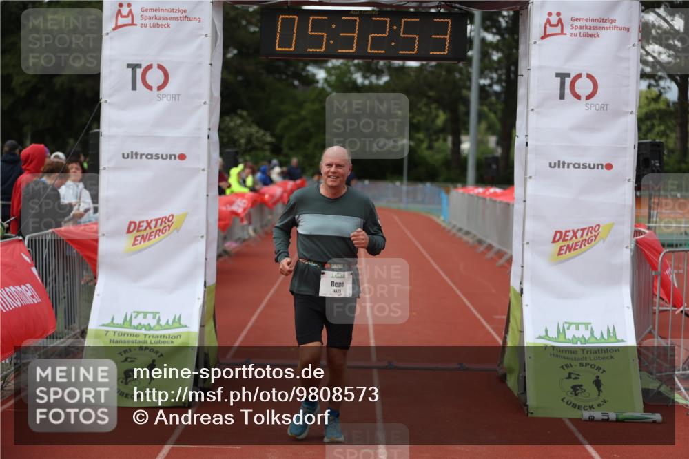 14.06.2026 - 7 Türme Triathlon Andreas Tolksdorf http://msf.ph/oto/9808573 14.06.2026 16:32:52 Ziel 886, 1325 meine-sportfotos.de