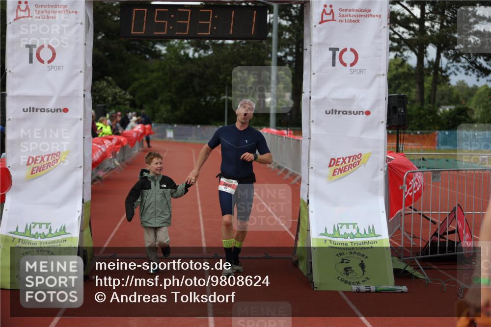 14.06.2026 - 7 Türme Triathlon Andreas Tolksdorf http://msf.ph/oto/9808624 14.06.2026 16:33:10 Ziel 733, 870, 1230 meine-sportfotos.de