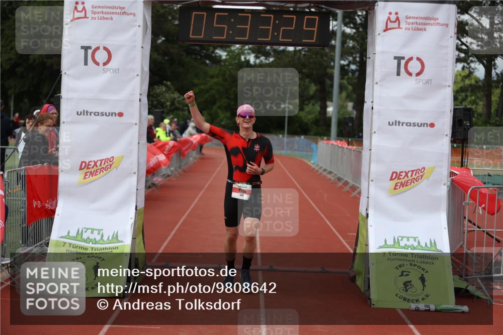 14.06.2026 - 7 Türme Triathlon Andreas Tolksdorf http://msf.ph/oto/9808642 14.06.2026 16:33:28 Ziel 608 meine-sportfotos.de