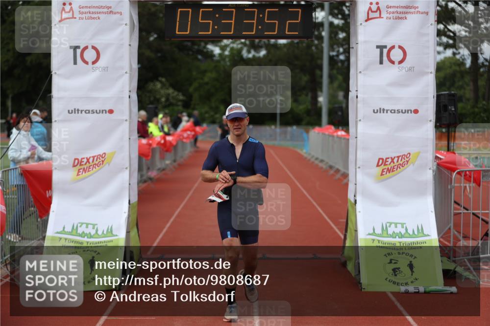 14.06.2026 - 7 Türme Triathlon Andreas Tolksdorf http://msf.ph/oto/9808687 14.06.2026 16:33:51 Ziel 735 meine-sportfotos.de