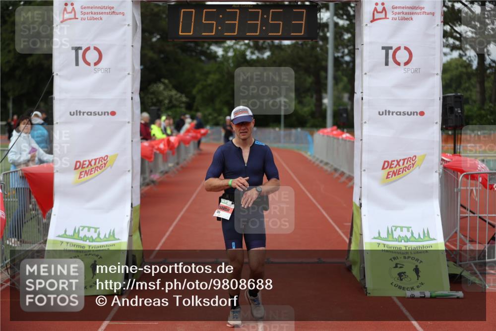 14.06.2026 - 7 Türme Triathlon Andreas Tolksdorf http://msf.ph/oto/9808688 14.06.2026 16:33:51 Ziel 735 meine-sportfotos.de