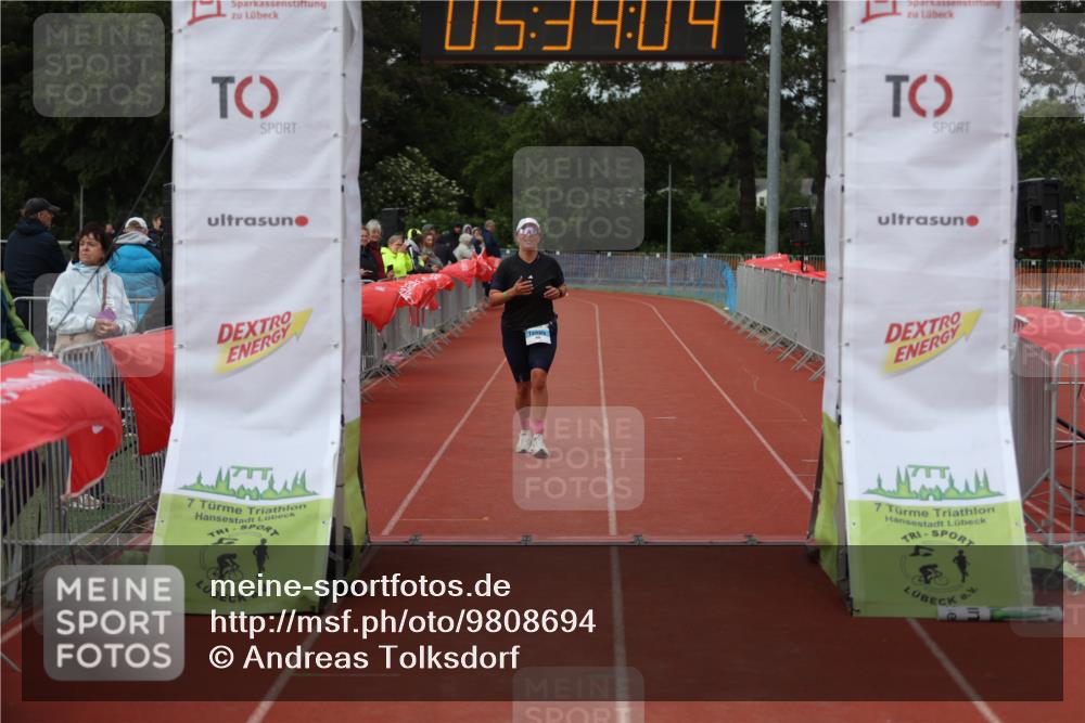 14.06.2026 - 7 Türme Triathlon Andreas Tolksdorf http://msf.ph/oto/9808694 14.06.2026 16:34:03 Ziel 949 meine-sportfotos.de