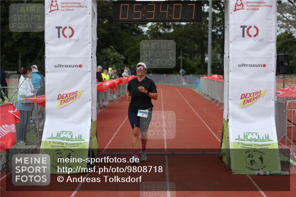 14.06.2026 - 7 Türme Triathlon Andreas Tolksdorf http://msf.ph/oto/9808718 14.06.2026 16:34:05 Ziel 949 meine-sportfotos.de