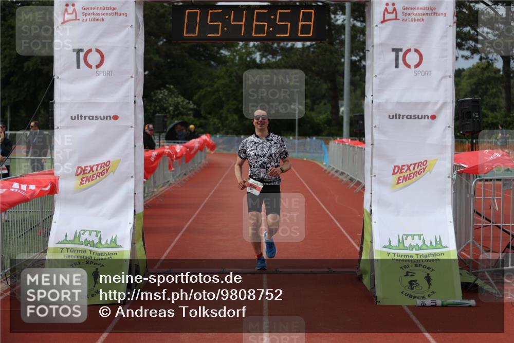 14.06.2026 - 7 Türme Triathlon Andreas Tolksdorf http://msf.ph/oto/9808752 14.06.2026 16:46:57 Ziel 681 meine-sportfotos.de