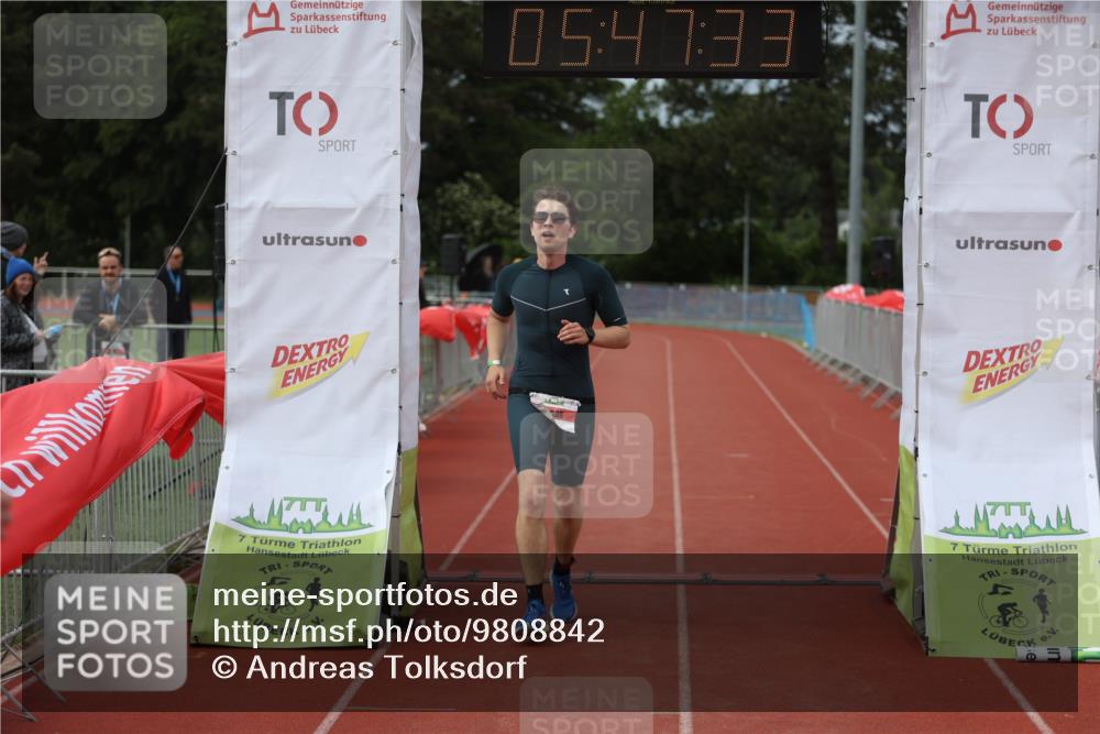 14.06.2026 - 7 Türme Triathlon Andreas Tolksdorf http://msf.ph/oto/9808842 14.06.2026 16:47:32 Ziel 610, 826, 1256 meine-sportfotos.de