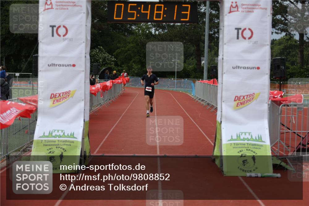 14.06.2026 - 7 Türme Triathlon Andreas Tolksdorf http://msf.ph/oto/9808852 14.06.2026 16:48:12 Ziel 642 meine-sportfotos.de