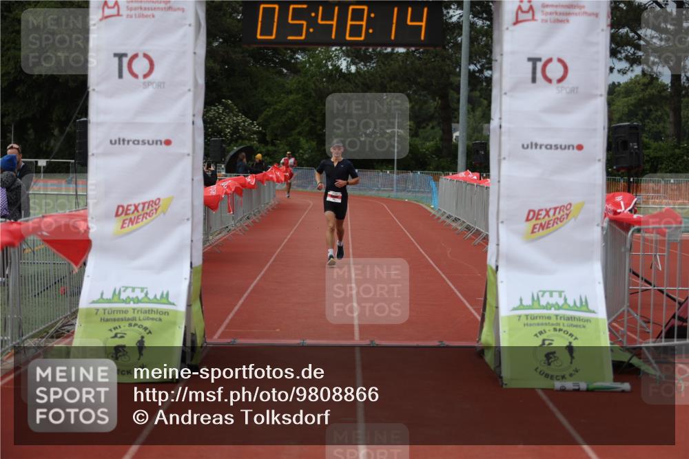 14.06.2026 - 7 Türme Triathlon Andreas Tolksdorf http://msf.ph/oto/9808866 14.06.2026 16:48:12 Ziel 642 meine-sportfotos.de
