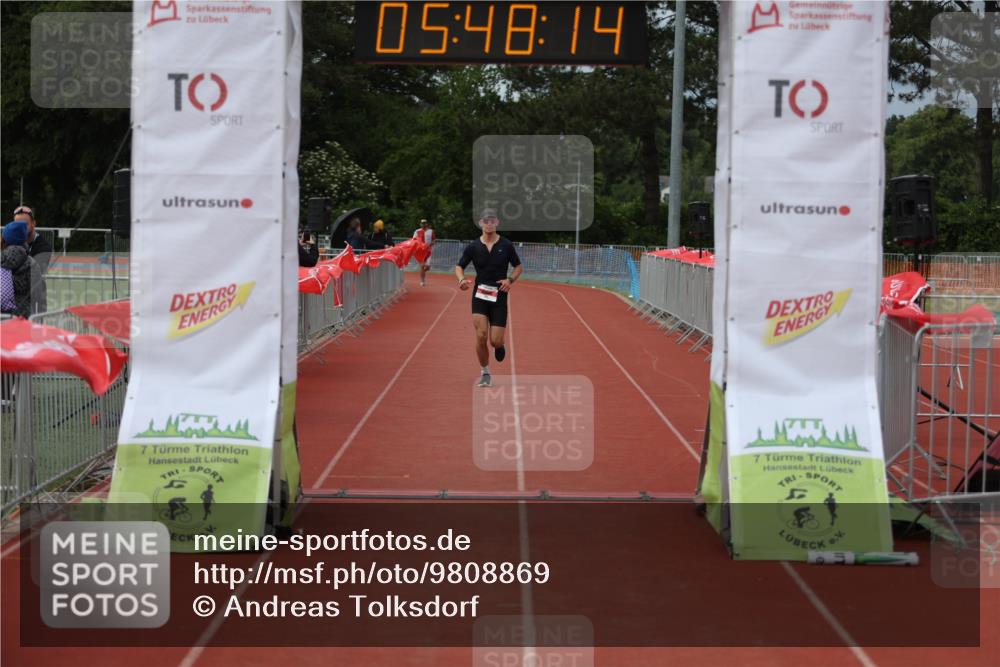 14.06.2026 - 7 Türme Triathlon Andreas Tolksdorf http://msf.ph/oto/9808869 14.06.2026 16:48:13 Ziel 642 meine-sportfotos.de
