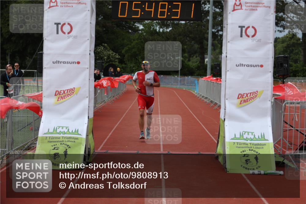 14.06.2026 - 7 Türme Triathlon Andreas Tolksdorf http://msf.ph/oto/9808913 14.06.2026 16:48:29 Ziel 631 meine-sportfotos.de