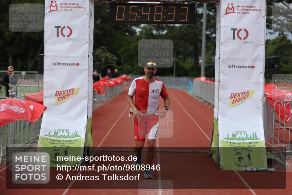 14.06.2026 - 7 Türme Triathlon Andreas Tolksdorf http://msf.ph/oto/9808946 14.06.2026 16:48:31 Ziel 631 meine-sportfotos.de