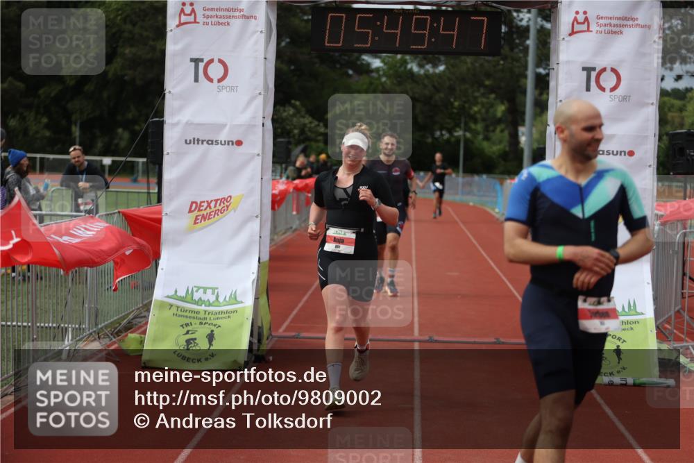 14.06.2026 - 7 Türme Triathlon Andreas Tolksdorf http://msf.ph/oto/9809002 14.06.2026 16:49:46 Ziel 767, 829, 861, 891 meine-sportfotos.de