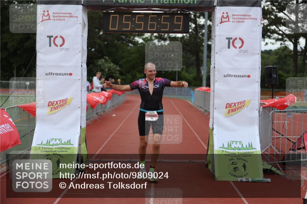 14.06.2026 - 7 Türme Triathlon Andreas Tolksdorf http://msf.ph/oto/9809024 14.06.2026 16:56:58 Ziel 742 meine-sportfotos.de