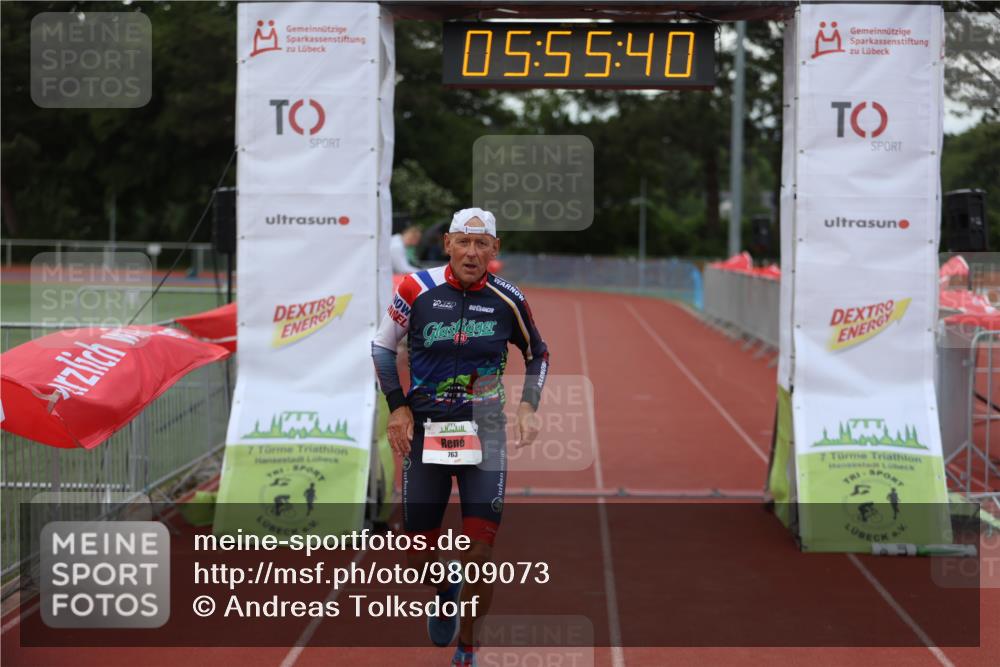 14.06.2026 - 7 Türme Triathlon Andreas Tolksdorf http://msf.ph/oto/9809073 14.06.2026 16:55:39 Ziel 763, 858 meine-sportfotos.de