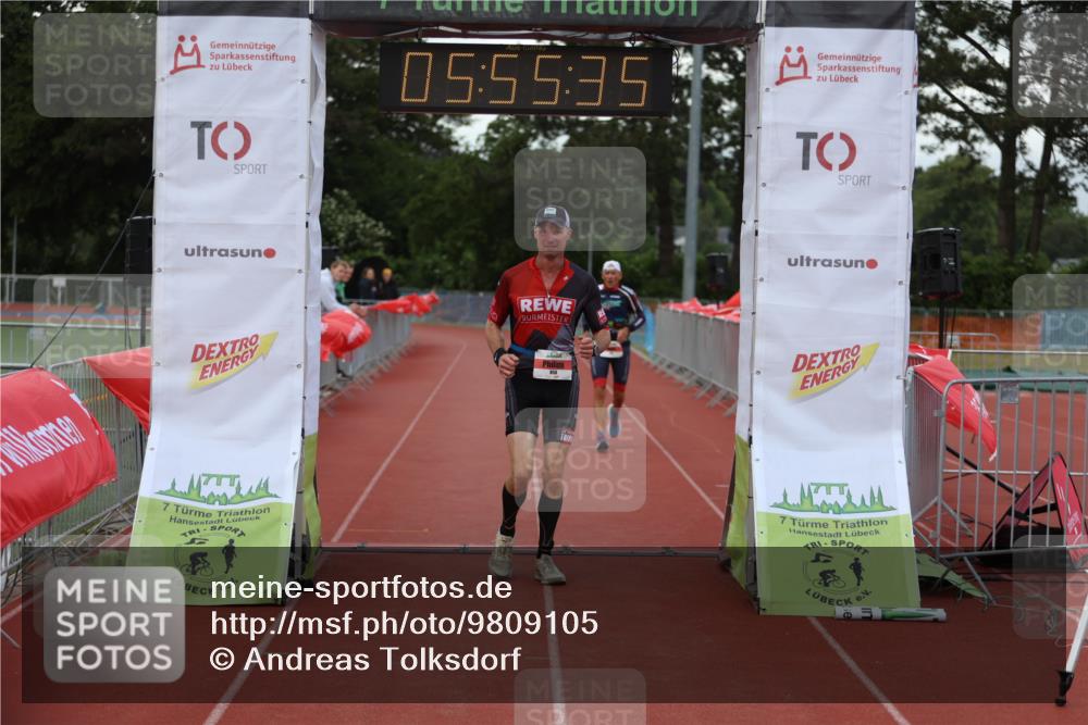 14.06.2026 - 7 Türme Triathlon Andreas Tolksdorf http://msf.ph/oto/9809105 14.06.2026 16:55:34 Ziel 763, 858 meine-sportfotos.de