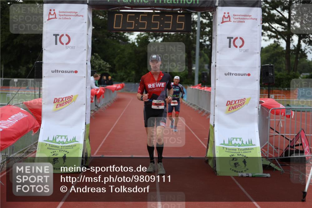 14.06.2026 - 7 Türme Triathlon Andreas Tolksdorf http://msf.ph/oto/9809111 14.06.2026 16:55:34 Ziel 763, 858 meine-sportfotos.de