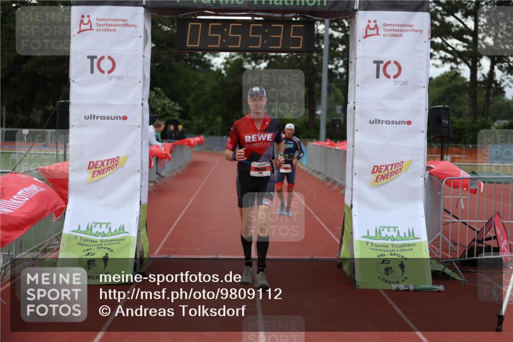 14.06.2026 - 7 Türme Triathlon Andreas Tolksdorf http://msf.ph/oto/9809112 14.06.2026 16:55:34 Ziel 763, 858 meine-sportfotos.de
