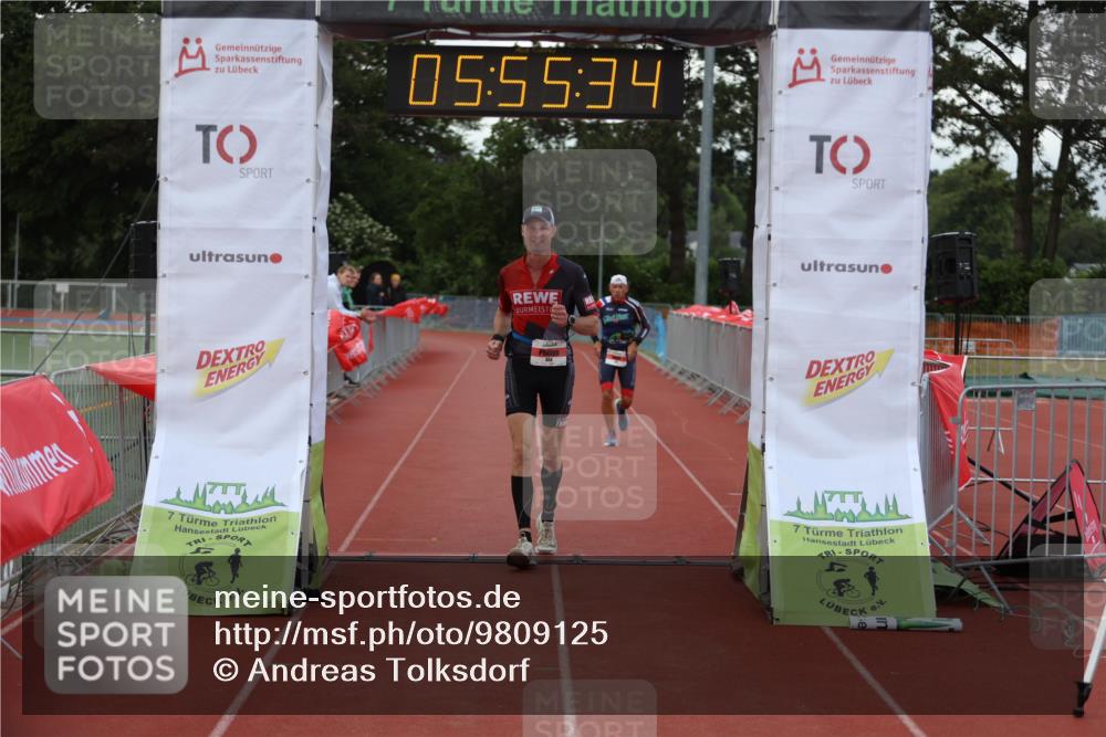 14.06.2026 - 7 Türme Triathlon Andreas Tolksdorf http://msf.ph/oto/9809125 14.06.2026 16:55:33 Ziel 763, 858 meine-sportfotos.de