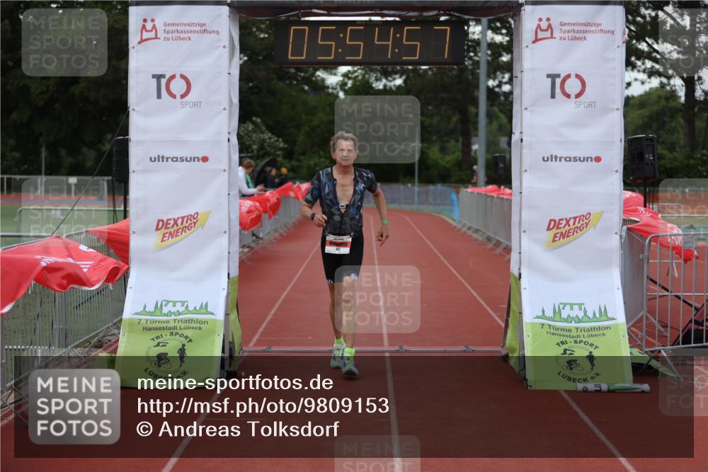14.06.2026 - 7 Türme Triathlon Andreas Tolksdorf http://msf.ph/oto/9809153 14.06.2026 16:54:56 Ziel 807 meine-sportfotos.de
