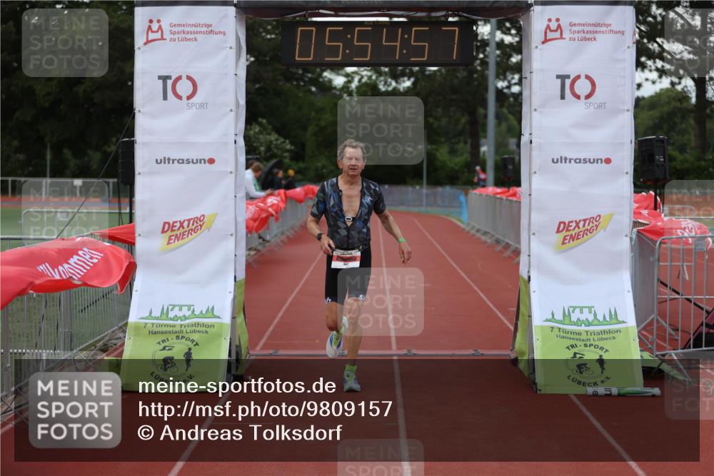 14.06.2026 - 7 Türme Triathlon Andreas Tolksdorf http://msf.ph/oto/9809157 14.06.2026 16:54:56 Ziel 807 meine-sportfotos.de
