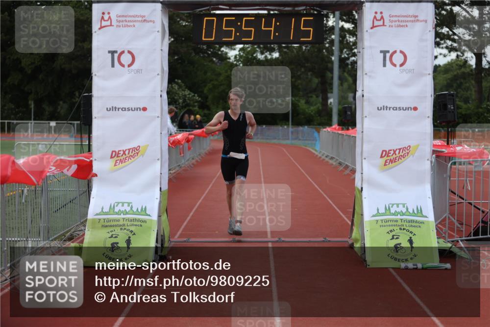 14.06.2026 - 7 Türme Triathlon Andreas Tolksdorf http://msf.ph/oto/9809225 14.06.2026 16:54:14 Ziel 635 meine-sportfotos.de