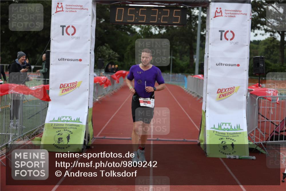 14.06.2026 - 7 Türme Triathlon Andreas Tolksdorf http://msf.ph/oto/9809242 14.06.2026 16:53:24 Ziel 663 meine-sportfotos.de